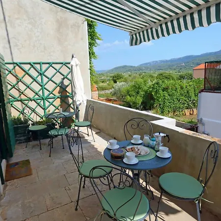 Dulcis Apartment